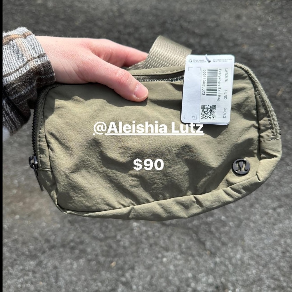 RARE/OG lululemon belt bag